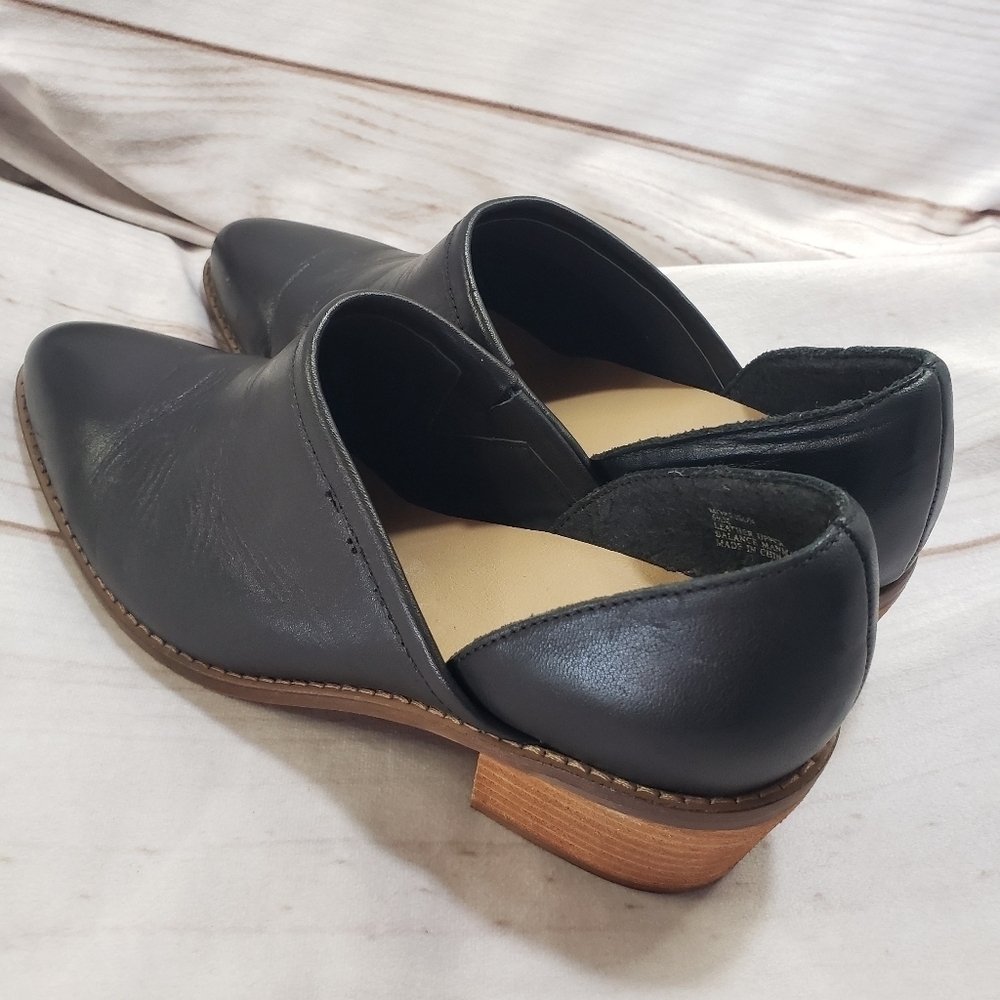 🌞SOLD🌞 Crown Vintage Black Leather Booties Open Side Womens 6.5 Morrison - Picture 4 of 11